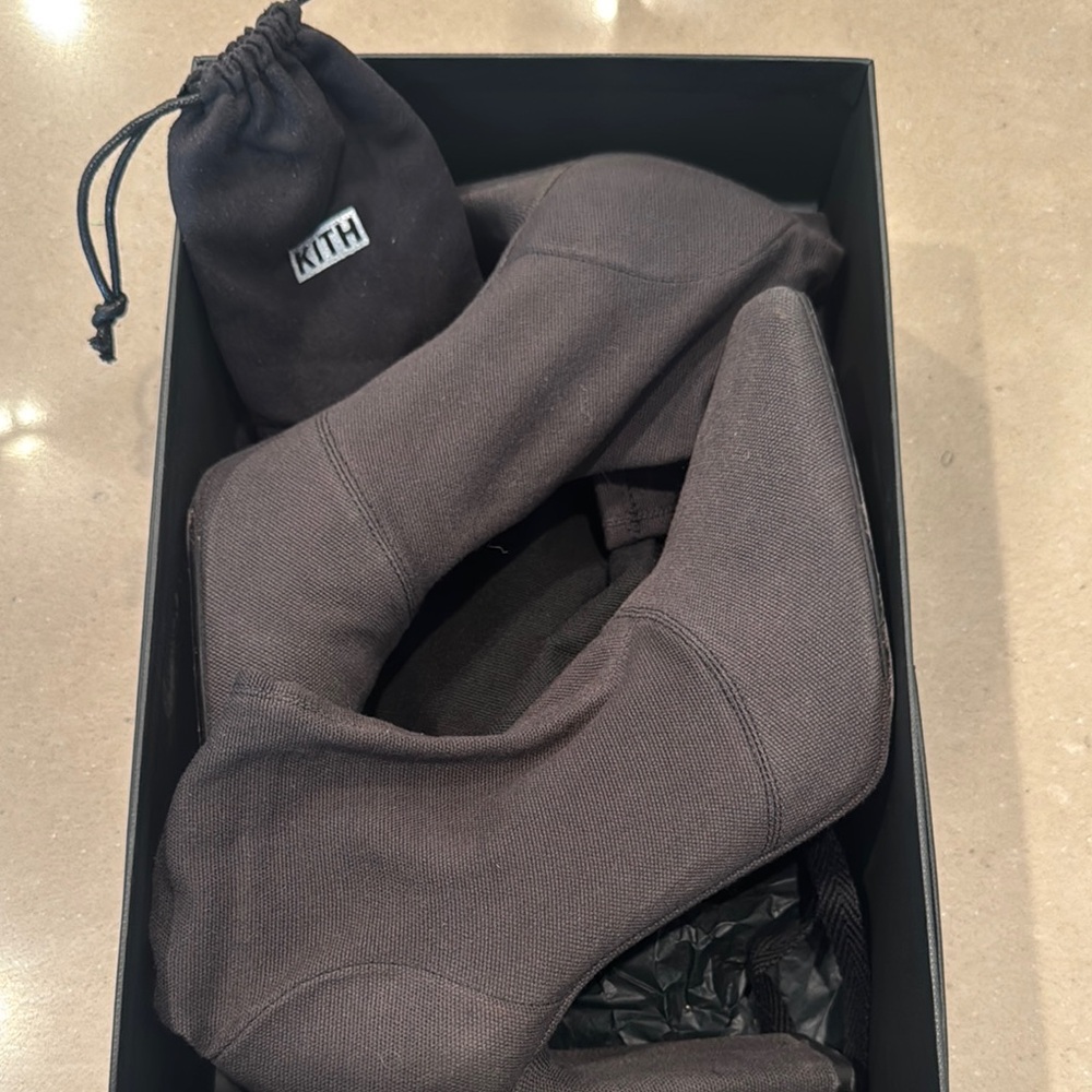 Yeezy Black Heeled Boots
